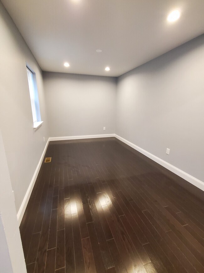 Comedor - 24 Colin Dr