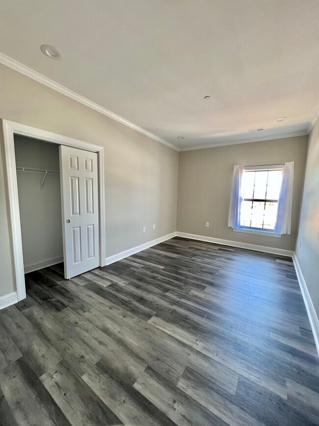 204 Mill St Unit 403, Bristol, PA 19007 Condo for Rent in Bristol, PA