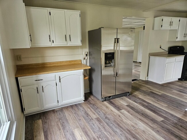 Kitchen - 9 Grant St
