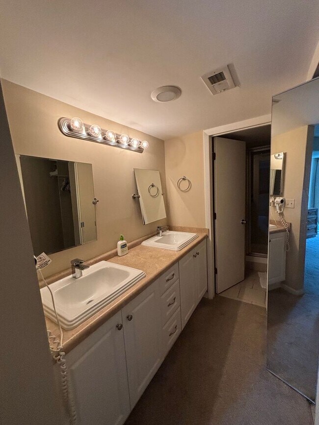 Photo - Nice 3 bedroom/3 bath furnished condo near...