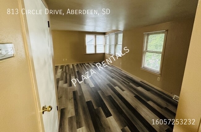 Foto del edificio - 202 N Washington St