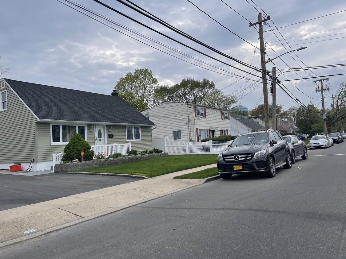 1497 Lydia Ave, Elmont, NY 11003 House Rental in Elmont, NY