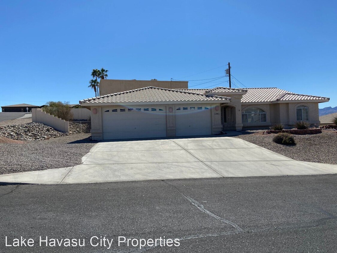 Foto principal - 3 br, 2 bath House - 780 Rolling Hills Dr.