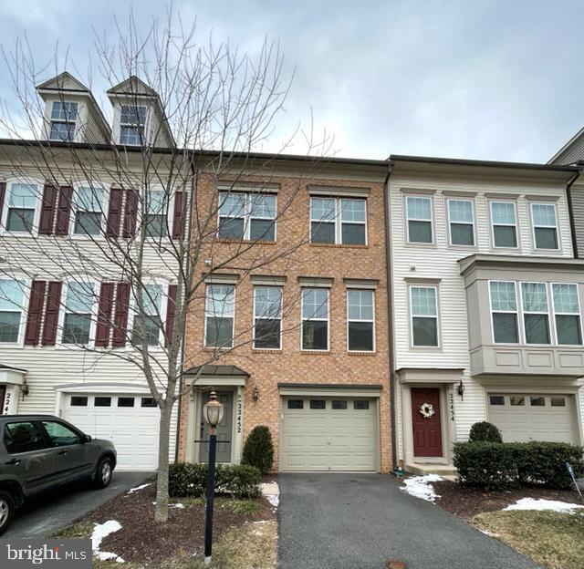 22452 Glenbow Way, Clarksburg, MD 20871 Townhome Rentals in