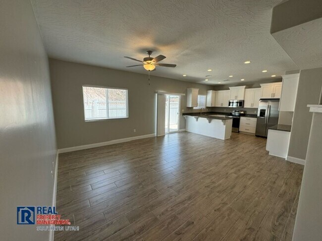 Foto del edificio - River Trail Townhome