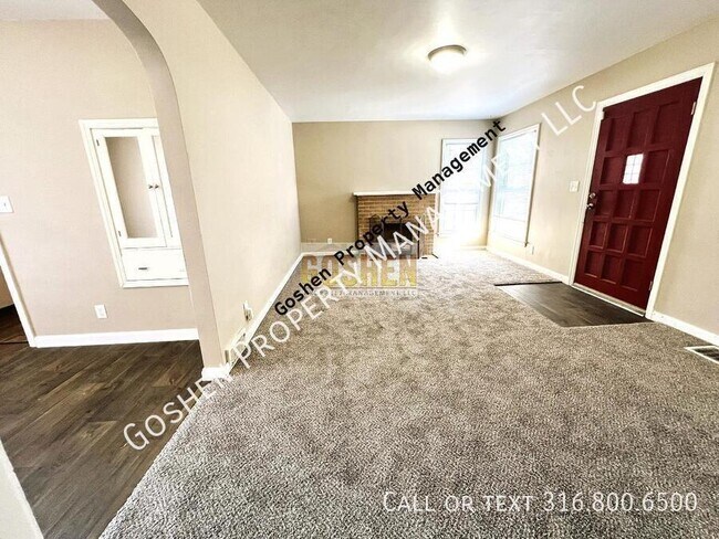 Foto del edificio - Brand New Carpet