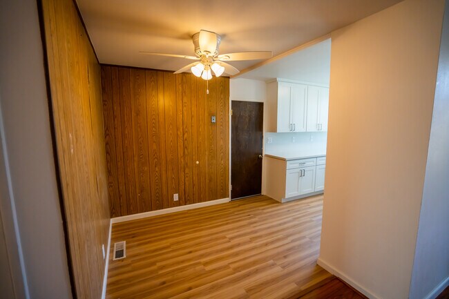 Building Photo - 2744 Dublin Dr