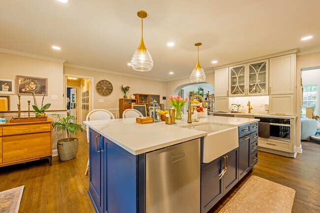 Building Photo - Magical Home with the Yard of Your Dreams!