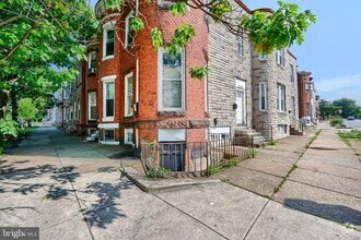 Building Photo - 2300 N Fulton Ave