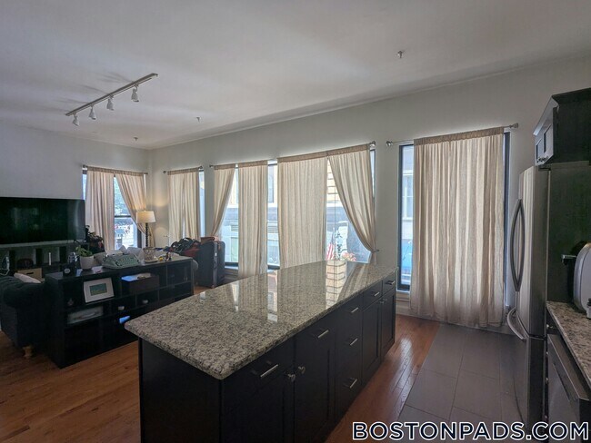 Foto del edificio - 48-50 Winter St.