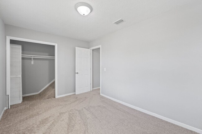 Foto del edificio - MAY MOVE IN SPECIAL - REDUCED