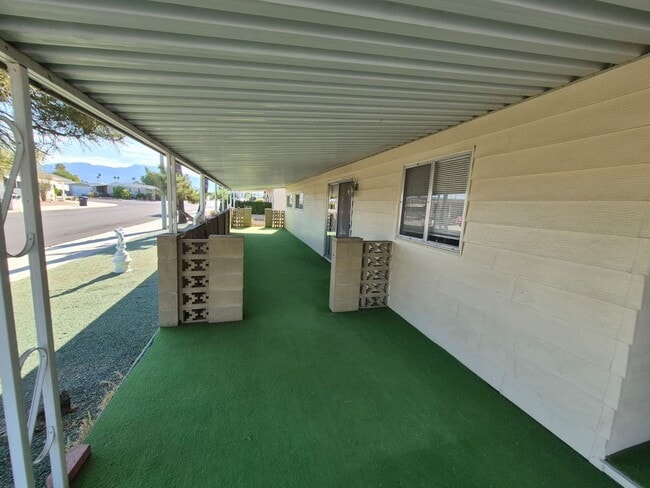 Foto del edificio - 55 and OVER ONLY ***New Rental Home***