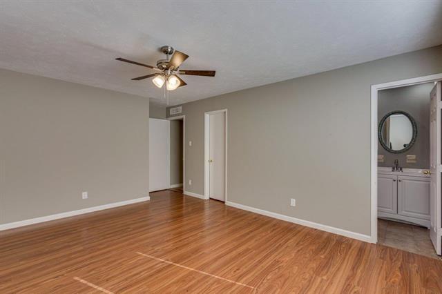 Foto del edificio - 5709 Christie Ln