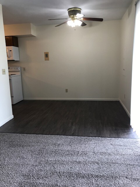 Foto del edificio - 634 W Foulke Ave