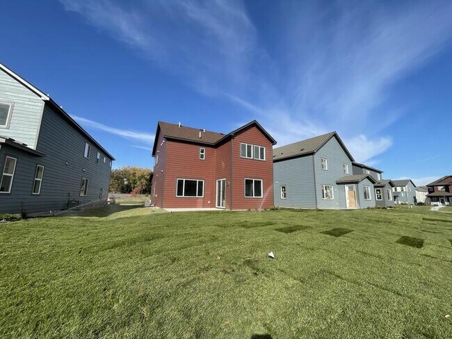 Building Photo - 9955 Bluebird Street Northwest