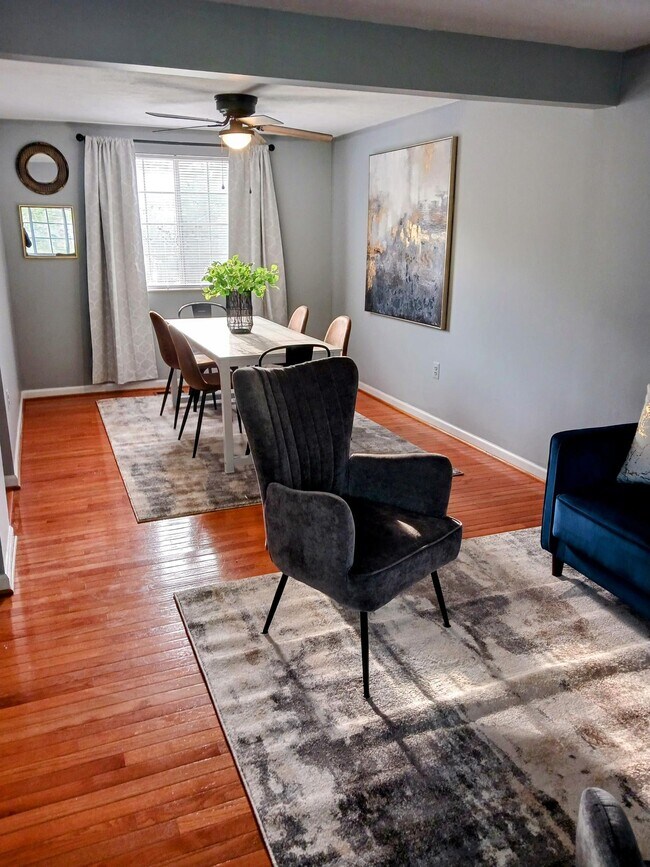 Comedor - 2167 Briarwood Dr