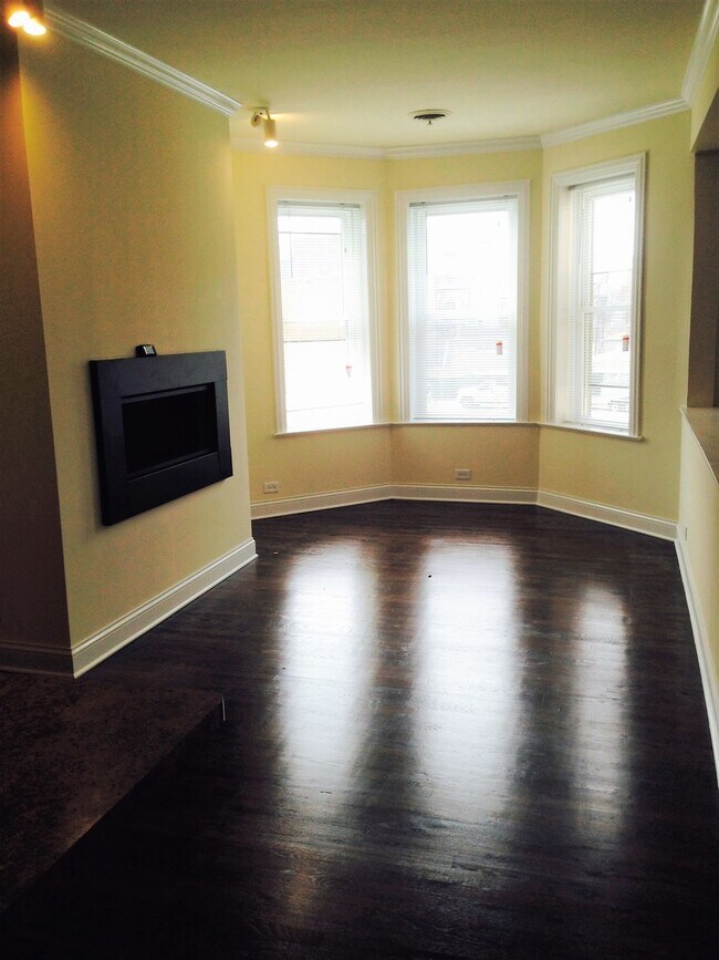 Foto del edificio - 2949 N Halsted St