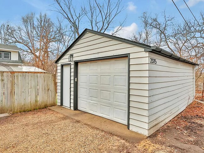 Building Photo - 2375 Buford Ave