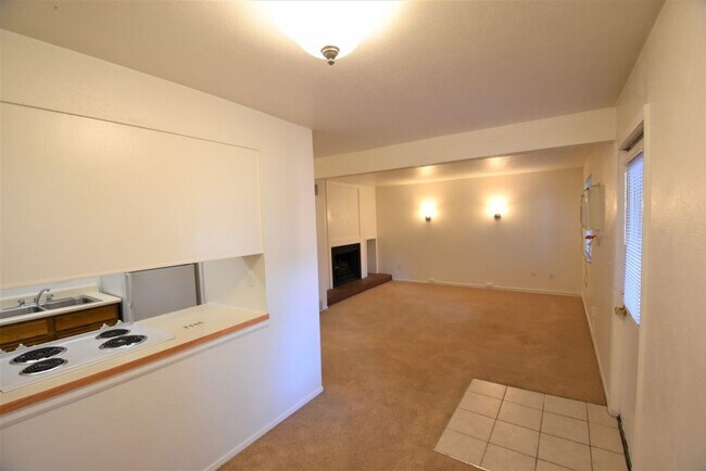 Foto del edificio - Spacious 2 Bedroom on Arapahoe