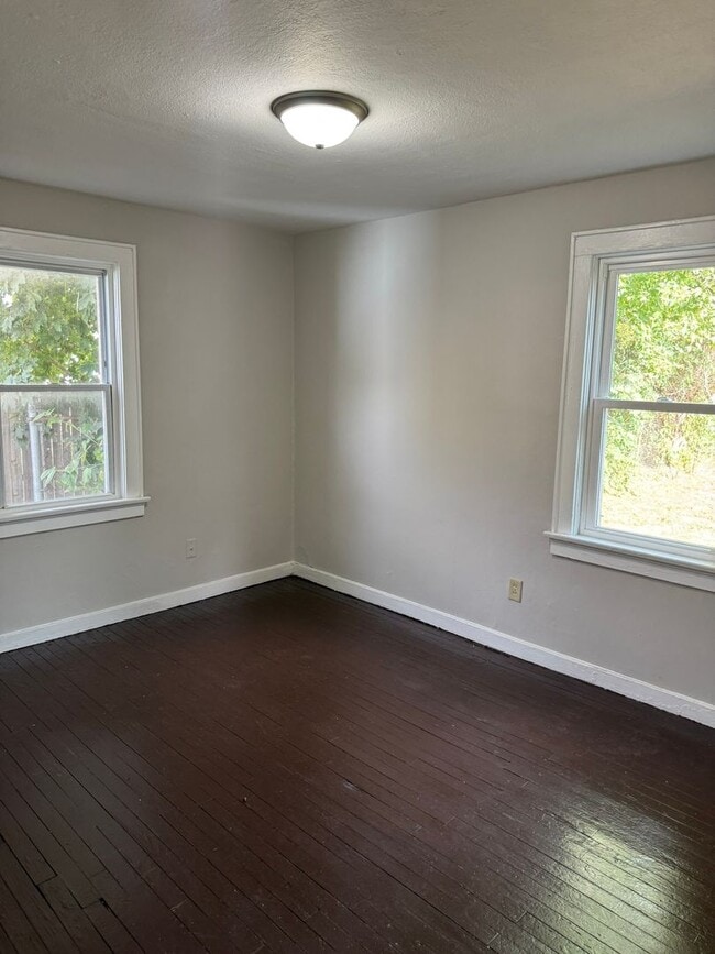 Foto del edificio - 2923 Winter St