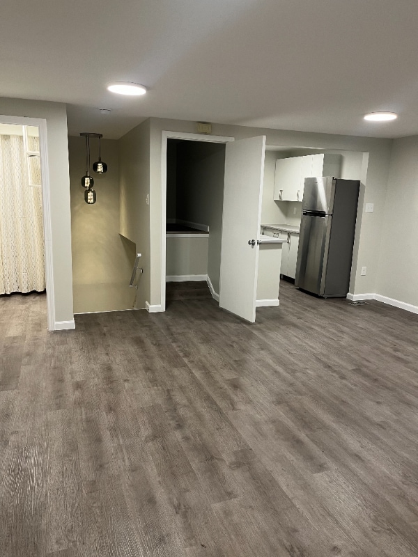 Foto del edificio - 9787 Hellingly Pl