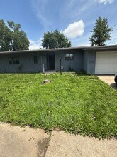 Building Photo - 6604 Meadowdale Dr