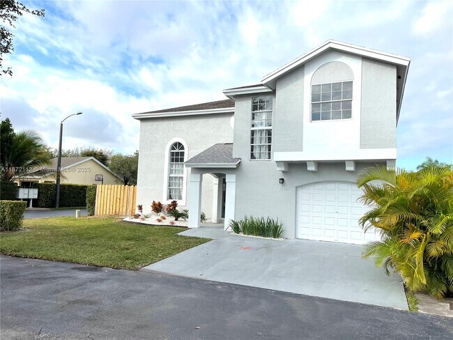 Foto del edificio - 10025 NW 51st Terrace