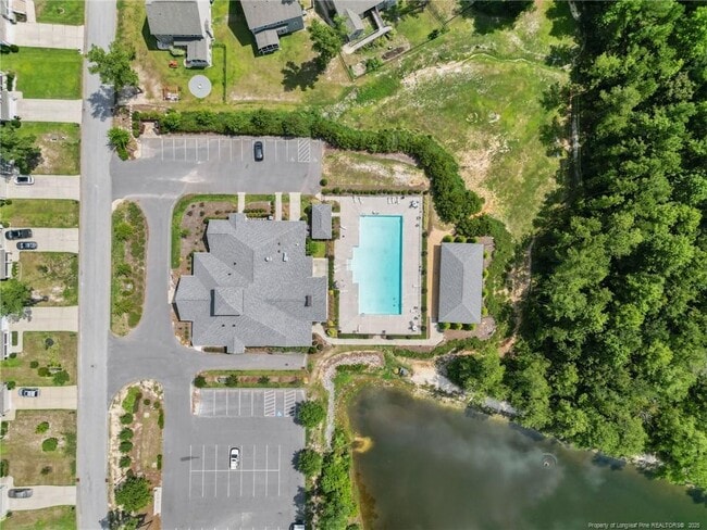Building Photo - 183 Falls Creek Dr