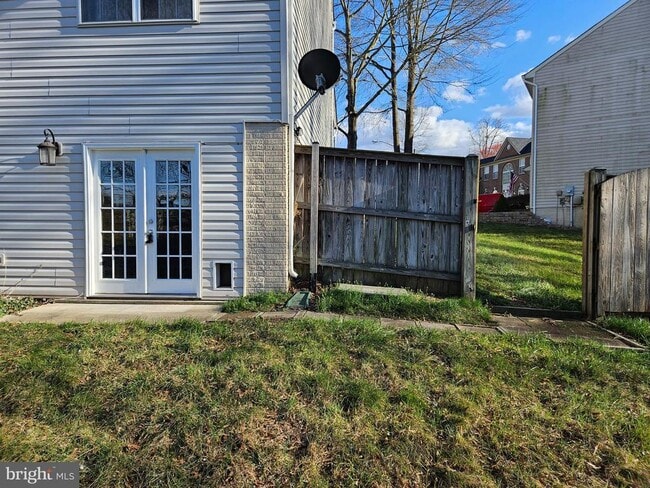 Building Photo - 9296 Hillis Ct