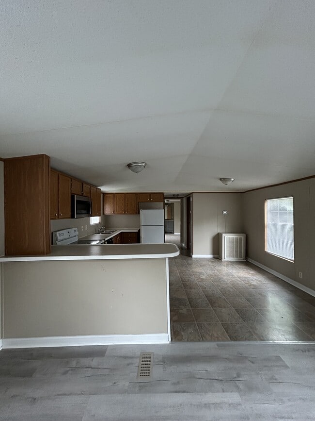 Building Photo - 114 Zackary St