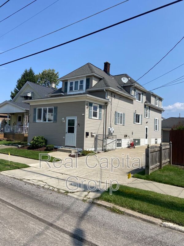 Building Photo - 41-E41 Pleasant Pkwy