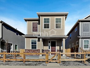 Building Photo - 370 N Addison Way