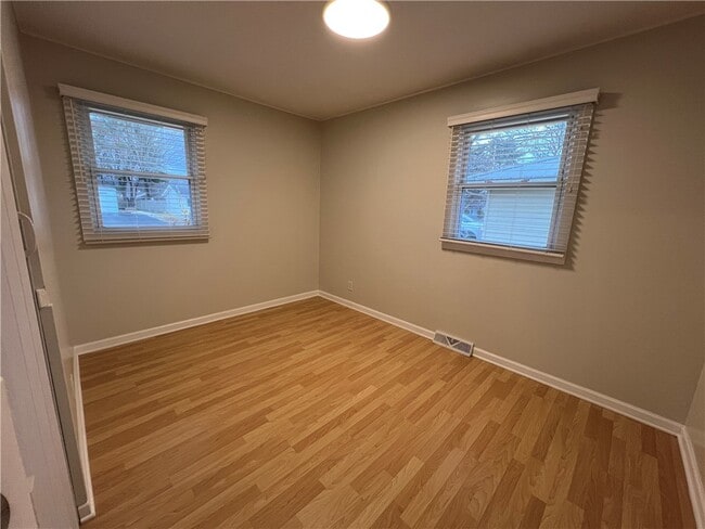 Foto del edificio - 103 Renwick Ln