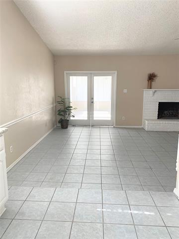 Building Photo - 1816 Post Oak Ln