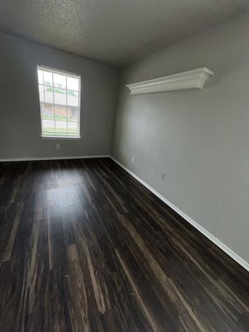 Foto del edificio - 217 Pine Meadow Dr