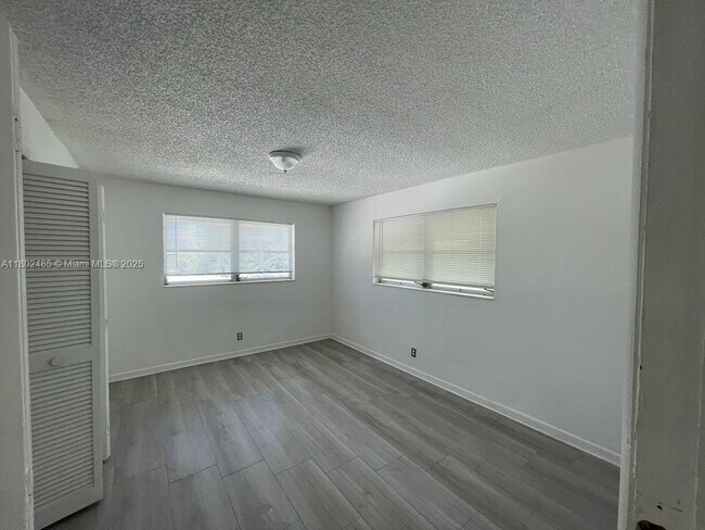 Foto del edificio - 2530 Pierce St