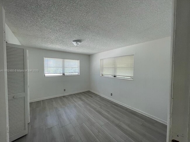 Building Photo - 2530 Pierce St