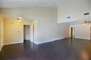 Building Photo - 124 Hollyhill Ln
