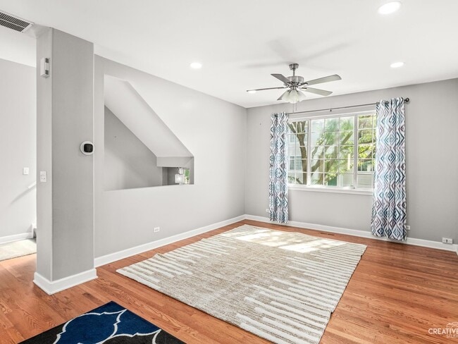 Building Photo - 3472 Ravinia Cir