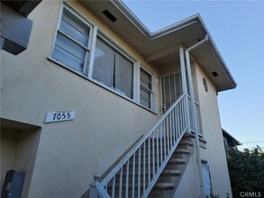 Building Photo - 7055 S La Cienega Blvd