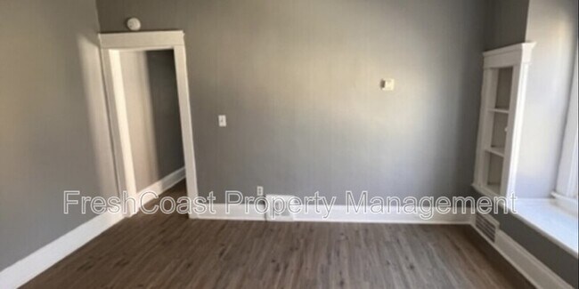 Foto del edificio - 931 E 143rd St