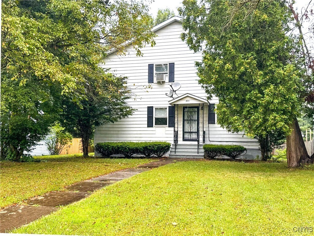 Foto principal - 821 Floyd Ave