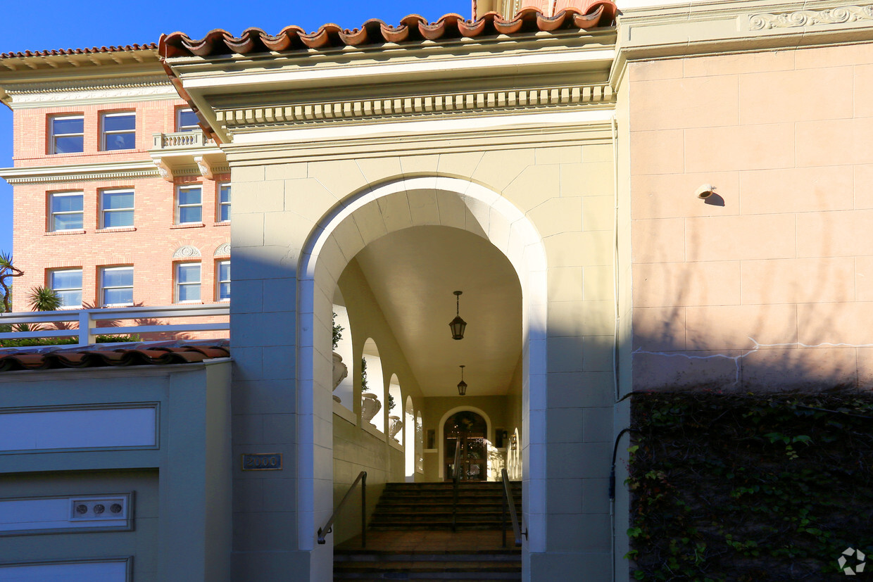 Foto del edificio - 2000 California St