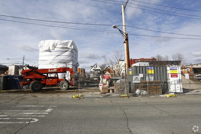 Building Photo - Acadia