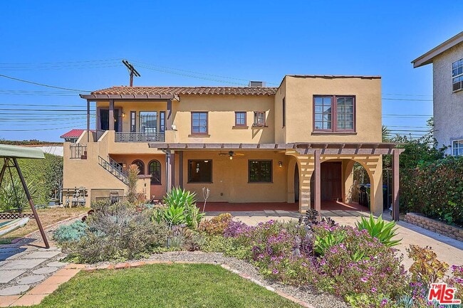 Foto del edificio - 1076 West Blvd