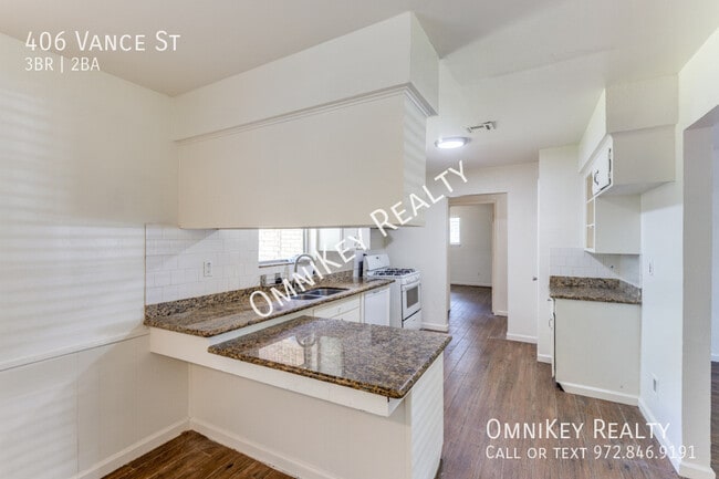 Building Photo - 406 Vance St