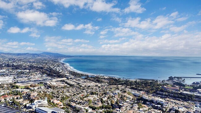 Foto del edificio - 25151 Via Playa