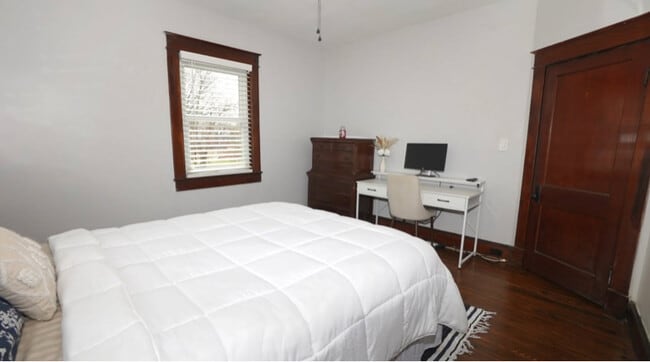 Foto del edificio - 4603 White Ave