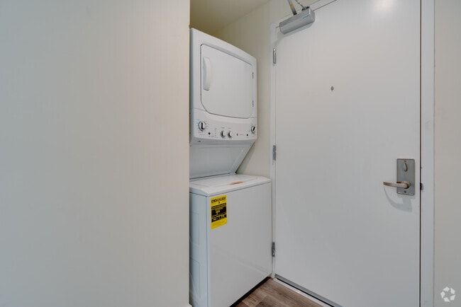 2BR, 2BA - Unit 508 - 5536 Fulcher Ave