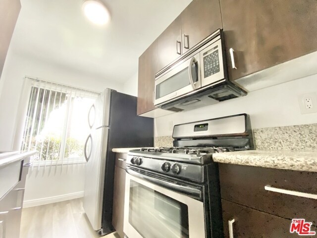 Foto del edificio - 2589 S Sepulveda Blvd